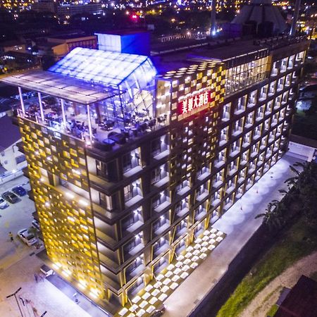 Hotel Labuan Point Bagian luar foto